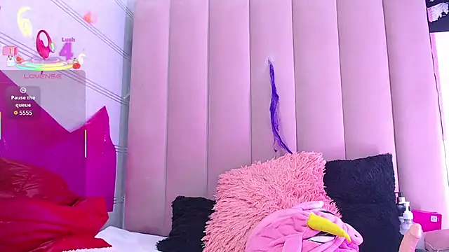 sara caplerx online show from November 11, 2025, 1:55 pm