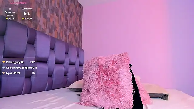 Snapshot of IsabellaAnngel chatting on January 8, 2025, 2:25 am IsabellaAnngel online show from January 8, 2025, 2:25 am