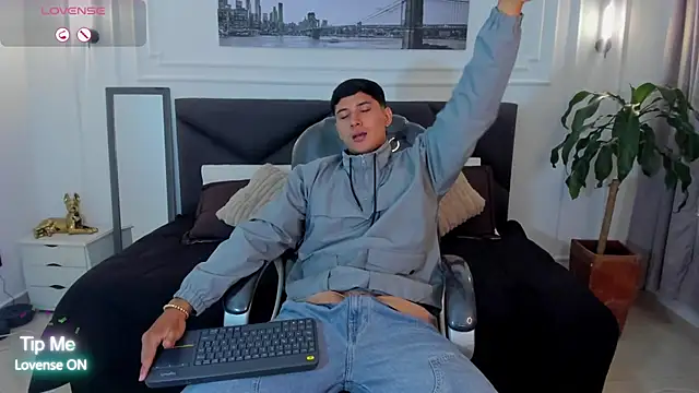 Damian23   online show from November 5, 2025, 12:16 pm