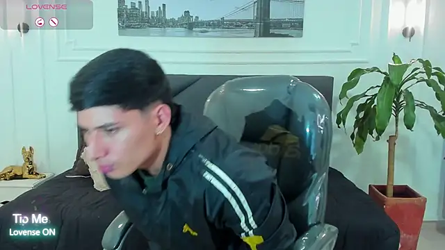 Damian23   online show from November 10, 2025, 12:37 pm