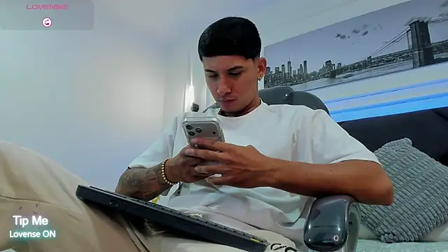 Damian23   online show from January 14, 2026, 12:33 pm