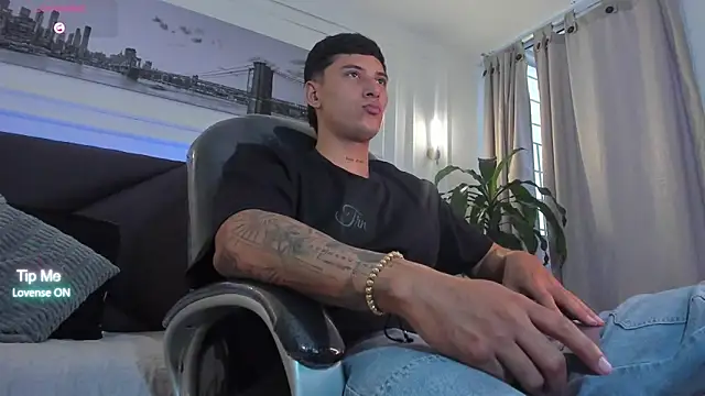 Damian23   online show from March 1, 2026, 8:22 pm