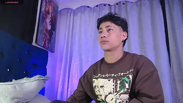 Sexys Boys Hot1 online show from April 16, 2026, 1:17 am