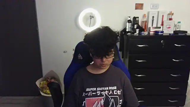 thomascooper7 online show from January 24, 2025, 1:03 am