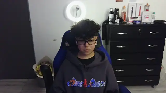 thomascooper7 online show from January 25, 2025, 12:27 am