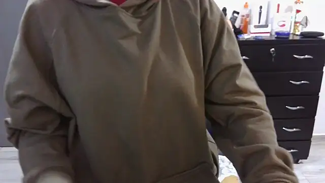 thomascooper7 online show from January 29, 2025, 11:56 pm