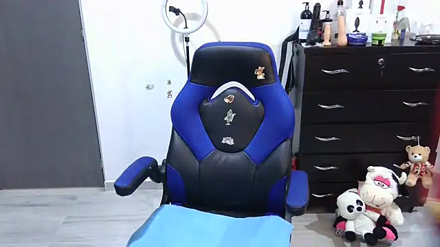 thomascooper7 online show from September 21, 2025, 7:26 pm