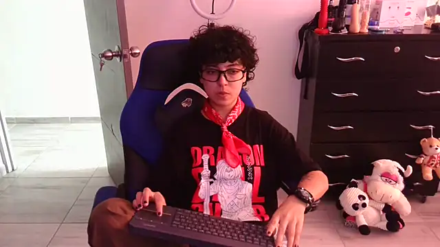 thomascooper7 online show from March 1, 2026, 7:05 pm