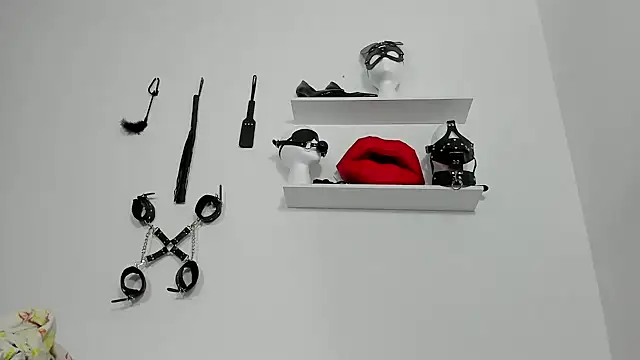 Snapshot of Sabrina_Rosse__ chatting on February 11, 2025, 9:09 am Sabrina Rosse online show from February 11, 2025, 9:09 am