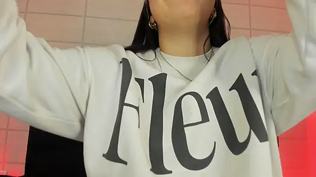 Christine Laam online show from October 9, 2025, 12:14 pm