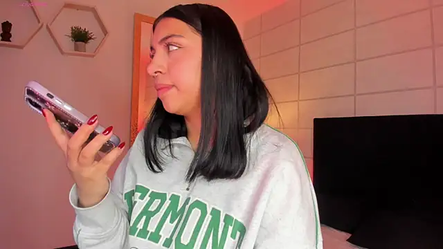 Christine Laam online show from December 17, 2025, 12:00 pm