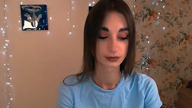 Asia N  online show from October 28, 2025, 4:27 am