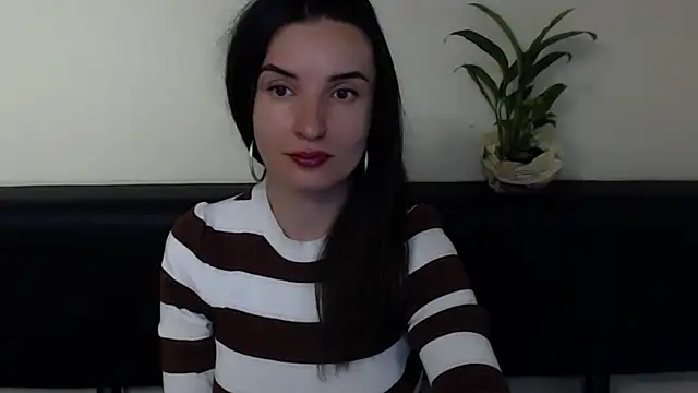 LaimaV  online show from May 29, 2026, 3:43 pm