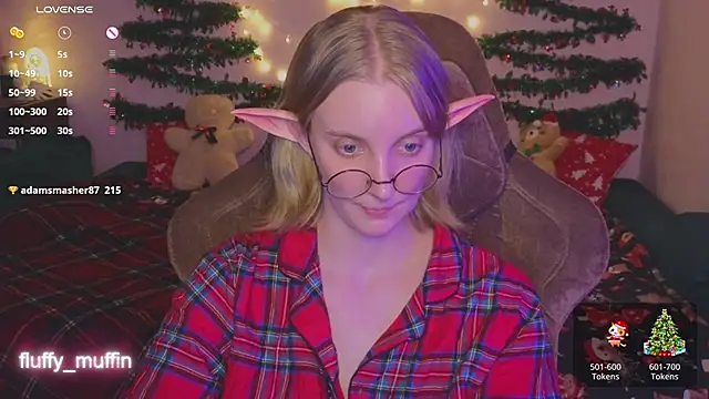 Snapshot of Fluffy_muffin_ chatting on December 18, 2024, 10:02 pm Fluffy muffin online show from December 18, 2024, 10:02 pm