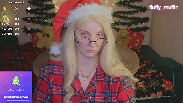 Snapshot of Fluffy_muffin_ chatting on December 22, 2024, 7:10 pm Fluffy muffin online show from December 22, 2024, 7:10 pm