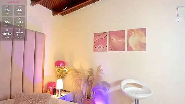 Milan ebony online show from October 18, 2025, 11:33 am