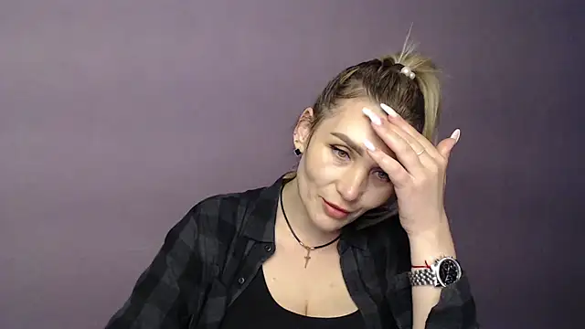  sexy lady online show from November 4, 2025, 1:54 pm