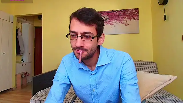 HungEddy online show from December 18, 2025, 9:26 am