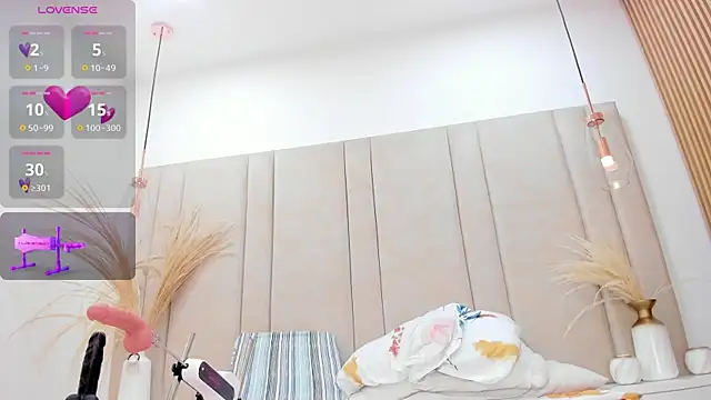 SabrinaAlcantara1 online show from December 26, 2024, 5:15 am