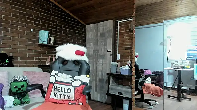 meow mota online show from November 5, 2025, 8:09 pm