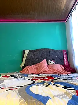 ALANAH KITTY online show from October 14, 2025, 8:20 pm