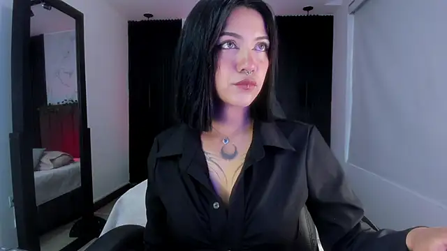 Gianna foxy online show from December 5, 2025, 8:49 pm