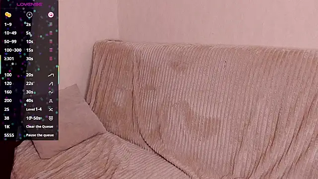 sleeeep y online show from November 13, 2025, 4:00 am