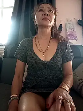 Baby-sexysweet69 online show from October 15, 2025, 2:55 am