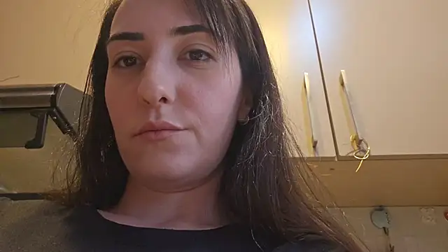 AlejandraDelaney online show from February 12, 2026, 1:06 pm