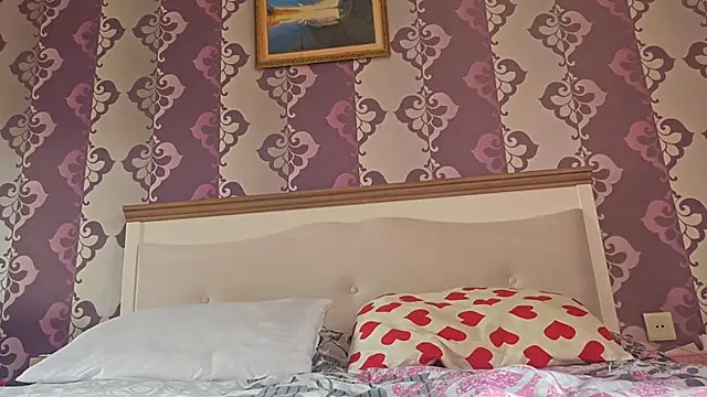 AlejandraDelaney online show from April 14, 2026, 12:11 pm