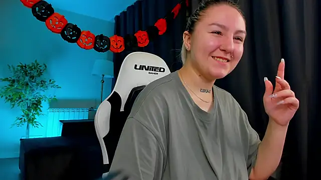 Debbie Taylor online show from October 31, 2025, 3:02 pm