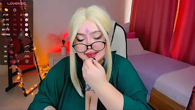 love insidee online show from February 21, 2025, 11:33 am