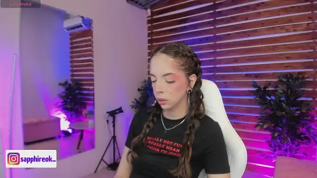 Sapphire Venuss online show from February 21, 2026, 12:55 am