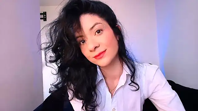 miabeautyxx online show from February 11, 2026, 1:49 pm