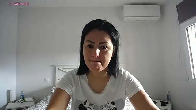 Sofiiaa Cooper online show from February 5, 2026, 10:31 am