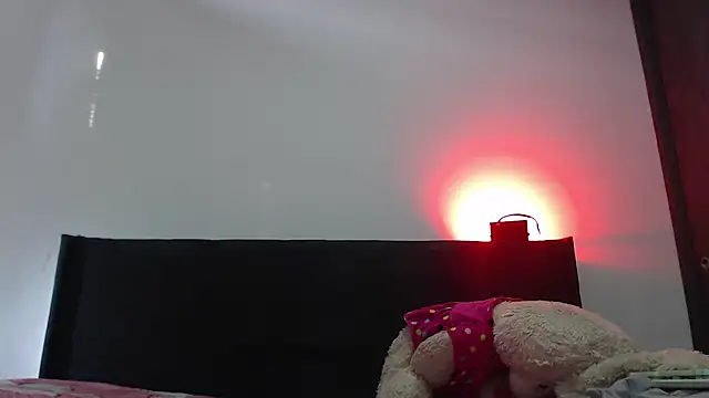 Snapshot of Aurora_blossom__ chatting on October 20, 2025, 9:04 pm Aurora blossom online show from October 20, 2025, 9:04 pm