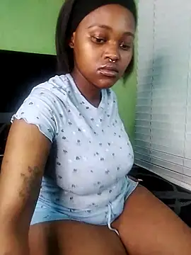 ThickPearlx23 online show from October 16, 2025, 2:45 am