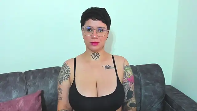 KatInk online show from November 14, 2025, 1:43 pm