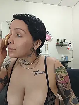 Snapshot of KatInk chatting on March 2, 2026, 2:46 pm KatInk online show from March 2, 2026, 2:46 pm