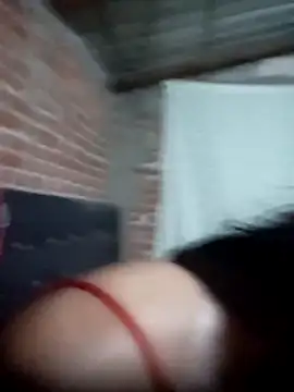 yovana13 online show from October 23, 2025, 4:28 pm