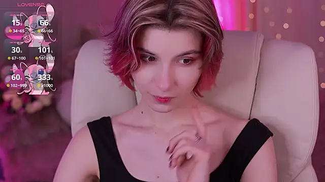 HaylaAmber online show from February 28, 2025, 4:53 pm