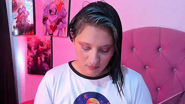 Mila nixon02 online show from June 25, 2026, 4:55 pm