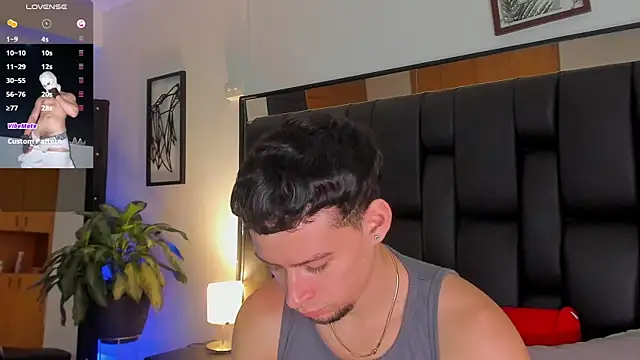 JadeSmiith  online show from October 2, 2025, 10:17 pm