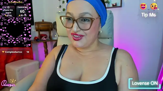 Gia Nahomi online show from April 9, 2026, 11:21 pm