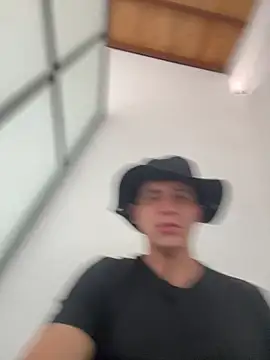 Mattsmiling444 online show from November 13, 2025, 4:39 pm