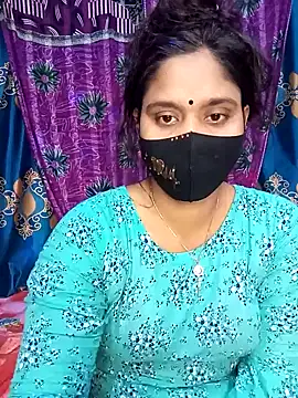 Snapshot of Hot_Maleka chatting on February 5, 2025, 2:08 am Hot Maleka online show from February 5, 2025, 2:08 am