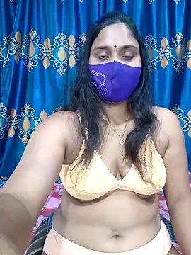 Snapshot of Hot_Maleka chatting on March 4, 2025, 6:04 am Hot Maleka online show from March 4, 2025, 6:04 am