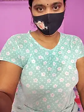 Snapshot of Hot_Maleka chatting on October 3, 2025, 1:13 am Hot Maleka online show from October 3, 2025, 1:13 am