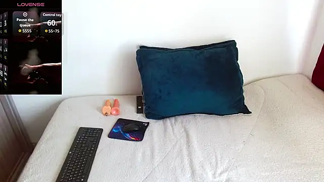 Snapshot of Mercury_muscle chatting on October 21, 2025, 11:22 am Mercury muscle online show from October 21, 2025, 11:22 am