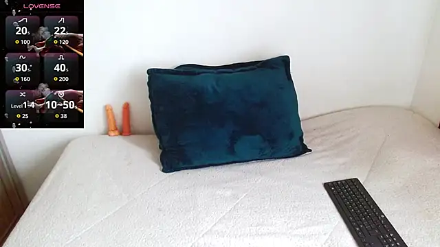 Snapshot of Mercury_muscle chatting on October 28, 2025, 11:36 am Mercury muscle online show from October 28, 2025, 11:36 am